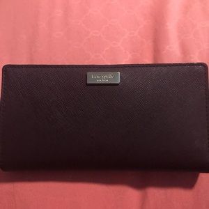 Kate Spade Stacy Laurel Way Mahogany (902) Wallet